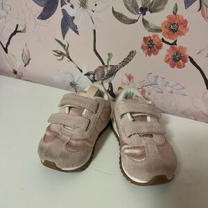 Cat & Jack Girls Sneakers in Pink